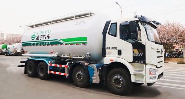 凌宇干混砂漿車的特點都有什么？