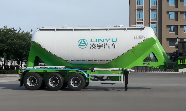 35方超輕立式粉罐半掛車(chē)的優(yōu)勢(shì)和特點(diǎn)是什么？